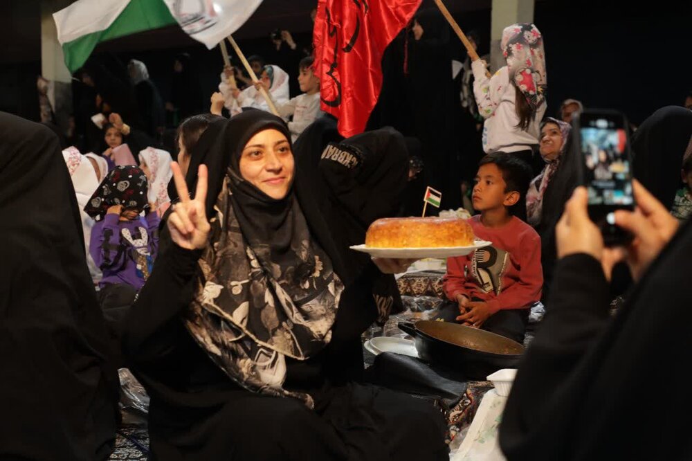اجرای پویش جهانی «پخت مقلوبه فلسطینی» در قم اجرای پویش جهانی «پخت مقلوبه فلسطینی» در قم