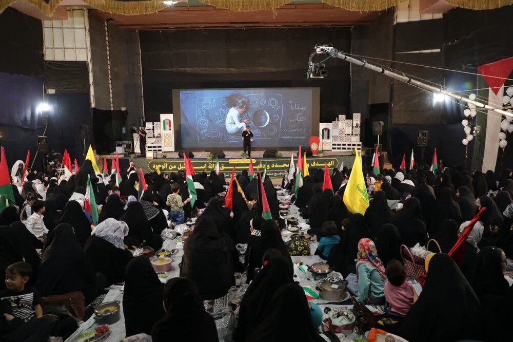 اجرای پویش جهانی «پخت مقلوبه فلسطینی» در قم اجرای پویش جهانی «پخت مقلوبه فلسطینی» در قم