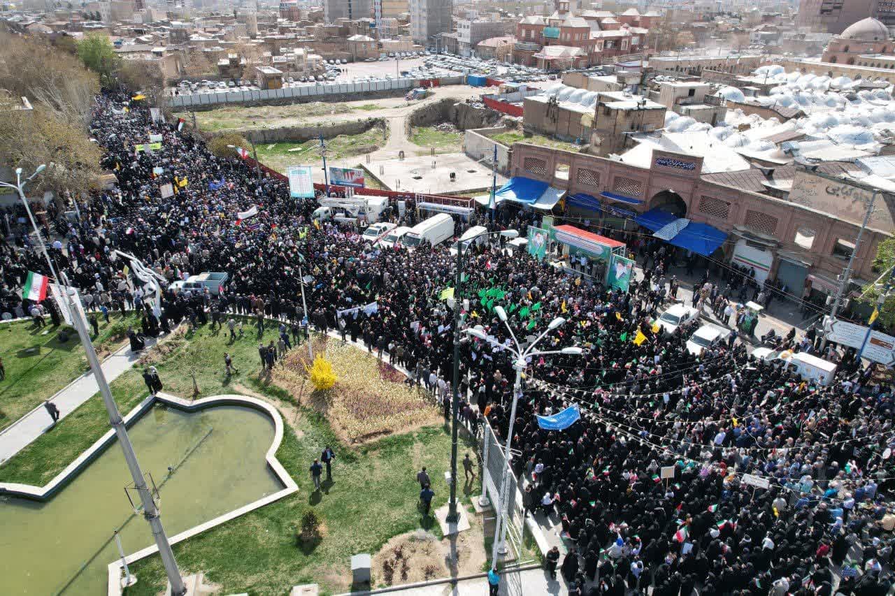 حضور پرشور اقشار مختلف مردم ارومیه در راهپیمایی روز جهانی قدس