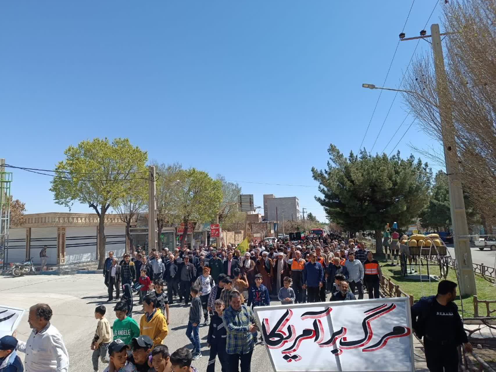 کلیپ| راهپیمایی روز قدس در روستای یاتان شهرستان غرق آباد