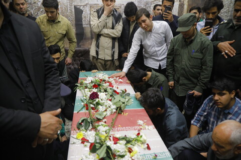 تصاویر /  وداع جانسوز مردم قم با شهید مهندس محسن صداقت