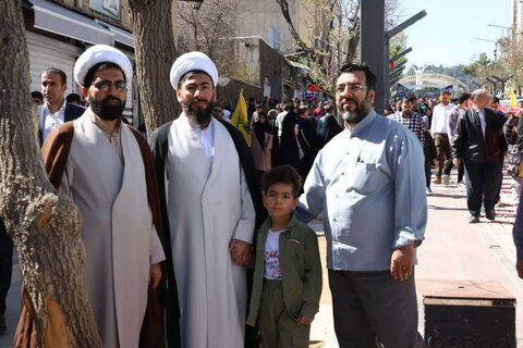 تصاویر/ راهپیمایی باشکوه مردم سنندج در روز جهانی قدس