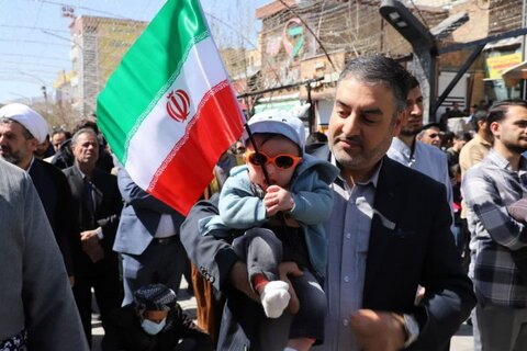 تصاویر/ راهپیمایی باشکوه مردم سنندج در روز جهانی قدس