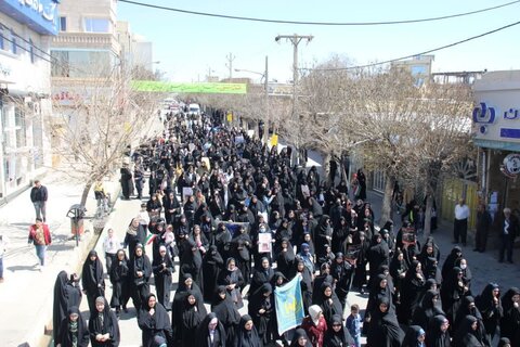 تصاویر/  راهپیمایی روز جهانی قدس در شهر تکاب