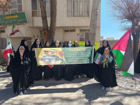 تصاویر/ مراسم راهپیمایی روز جهانی قدس با حضور مردم انقلابی آشتیان
