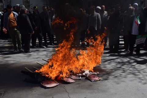 تصاویر|حضور بانوان طلبه مدرسه علمیه فاطمیه محلات در راهپیمایی روز قدس