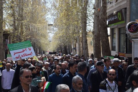 تصاویر|حضور بانوان طلبه مدرسه علمیه فاطمیه محلات در راهپیمایی روز قدس