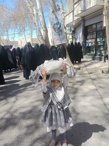 تصاویر|حضور بانوان طلبه مدرسه علمیه فاطمیه محلات در راهپیمایی روز قدس