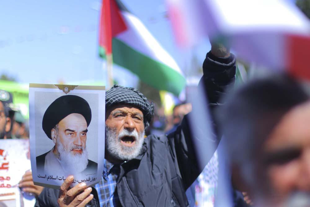 حضور در راهپیمایی روز قدس، حمایت از مقاومت در برابر ظلم جهانی است