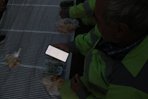 بالصور/ مائدة إفطار بطول 2000 متر في مدينة يزد