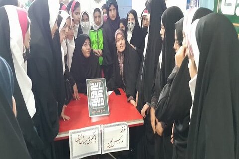 غرفه مربیان مدارس « طرح امین» در نمایشگاه قرآن و عترت کرمانشاه