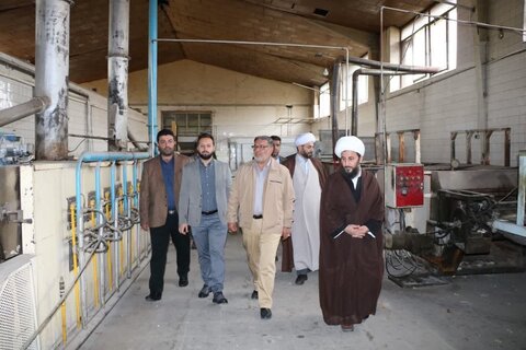 تصاویر/ بازدید امام جمعه شهرستان خوی از یک واحد صنعتی