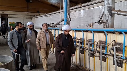 تصاویر/ بازدید امام جمعه شهرستان خوی از یک واحد صنعتی