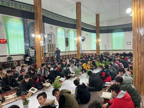 تصاویر/ محفل انس با قرآن کریم دانش آموزی در چایپاره