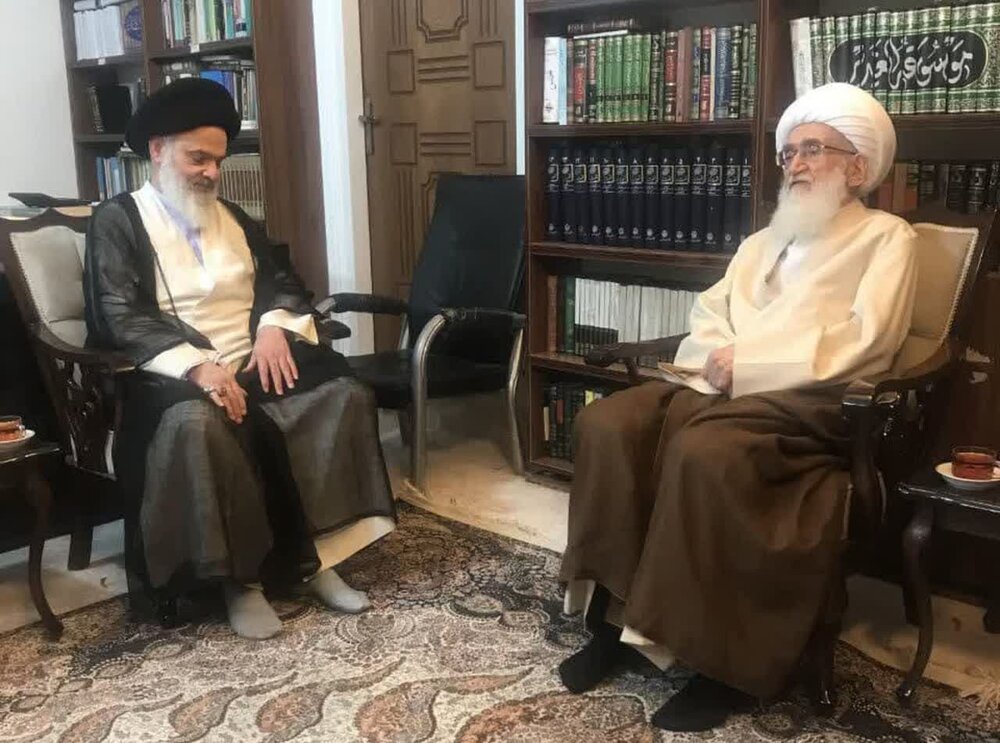 جامعه مدرسین ستون استوار حوزه است / با حفظ استقلال حوزه از نظام حمایت می کنیم