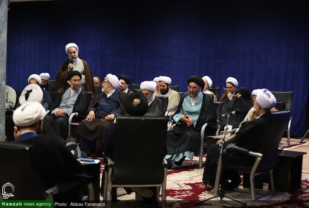 تصاویر/دیدار دبیران ستادهای راهبری حوزههای علمیه با آیت الله اعرافی تصاویر/دیدار دبیران ستادهای راهبری حوزههای علمیه با آیت الله اعرافی