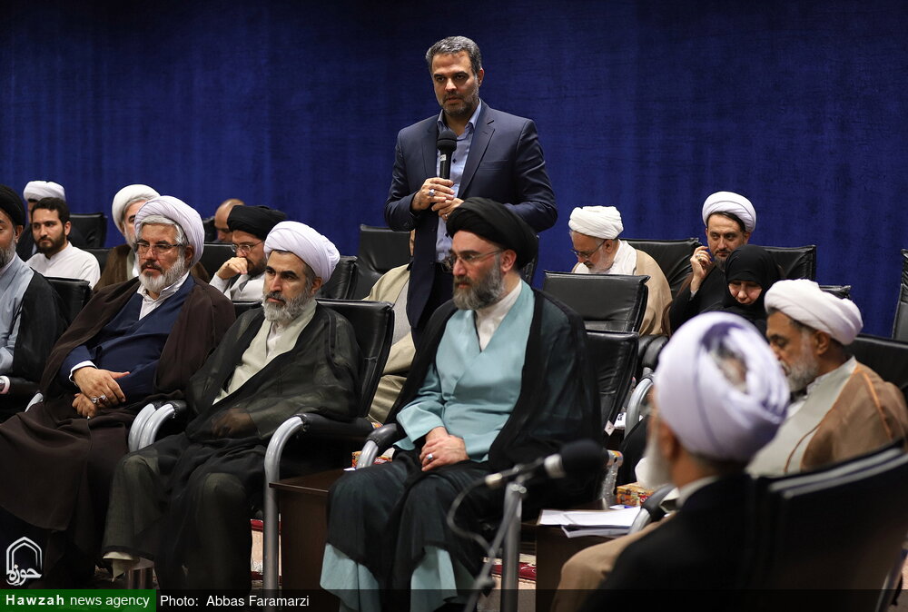 تصاویر/دیدار دبیران ستادهای راهبری حوزههای علمیه با آیت الله اعرافی تصاویر/دیدار دبیران ستادهای راهبری حوزههای علمیه با آیت الله اعرافی