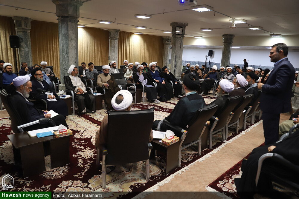 تصاویر/دیدار دبیران ستادهای راهبری حوزههای علمیه با آیت الله اعرافی تصاویر/دیدار دبیران ستادهای راهبری حوزههای علمیه با آیت الله اعرافی