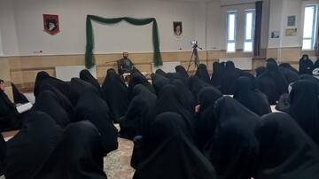 لذت عبادت در انسان با شناخت معبود حاصل می‌شود