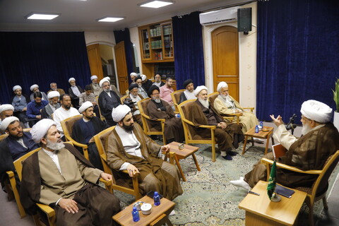 تصاویر / جلسه درس تفسیر قرآن کریم در ماه رمضان توسط آیت الله کریمی جهرمی
