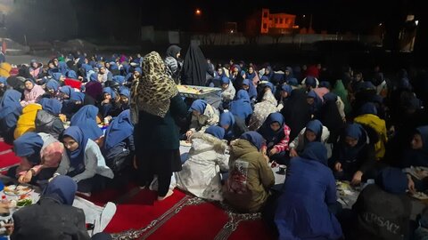 تصاویر / ضیافت افطار دانش آموزی در خوی