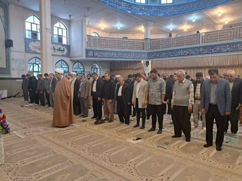 تصاویر/اقامه نماز عید فطر در شهرستان کامیاران