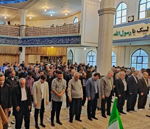 تصاویر/اقامه نماز عید فطر در شهرستان کامیاران