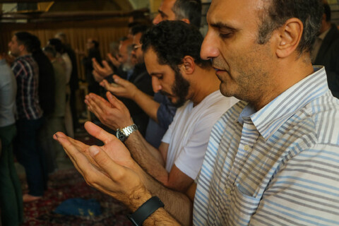 تصاویر/ مراسم احیای سحر  و اقامه نماز عید فطر مسجدنو بازار