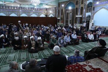 آئین وداع با پیکر حجت الاسلام صادق کرمانشاهی برگزار شد