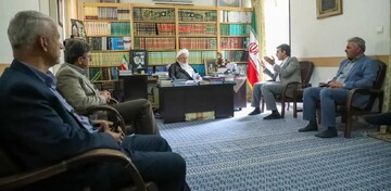 تلاش برای حفظ جان انسان ها در مجموعه راهداری خدمت بزرگ به جامعه است