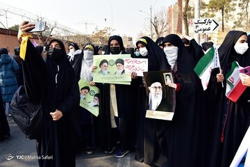 فیلم| تجمع دانشگاهیان اردبیل در حمایت از حمله سپاه پاسداران به اسرائیل