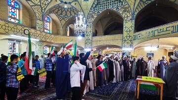 تصاویر/ اجتماع روحانیون و طلاب یزد در حمایت از حمله سپاه پاسداران به رژیم صهیونیستی