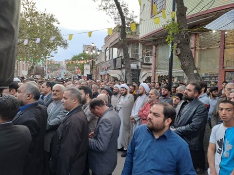 تصاویر / تجمع مردم شهرستان خوی در حمایت از پاسخ  موشکی و پهپادی سپاه پاسداران انقلاب اسلامی به رژیم صهیونیستی