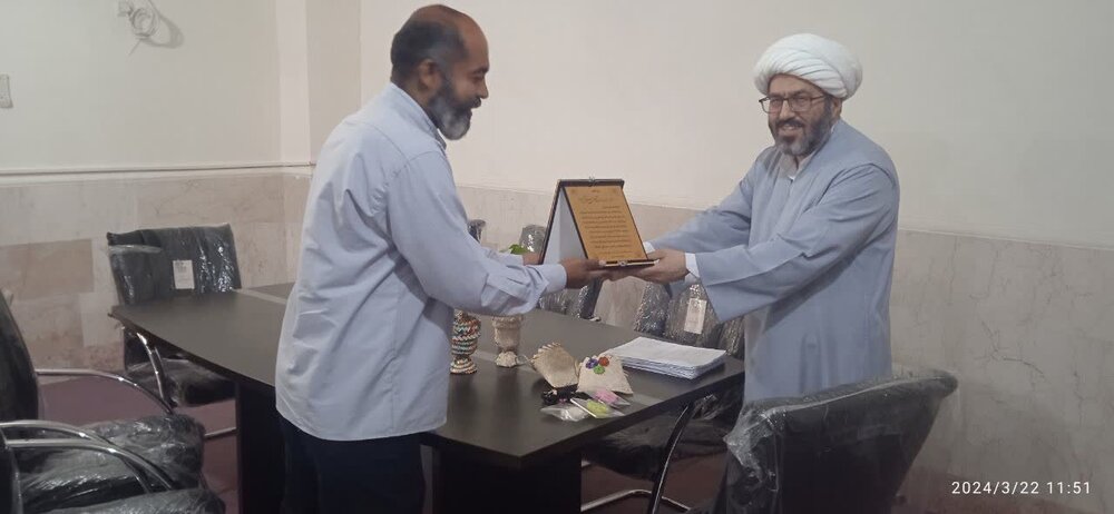 دوره تربیت مربی کودک و نوجوان در مدرسه علمیه خواهران میناب برگزار شد