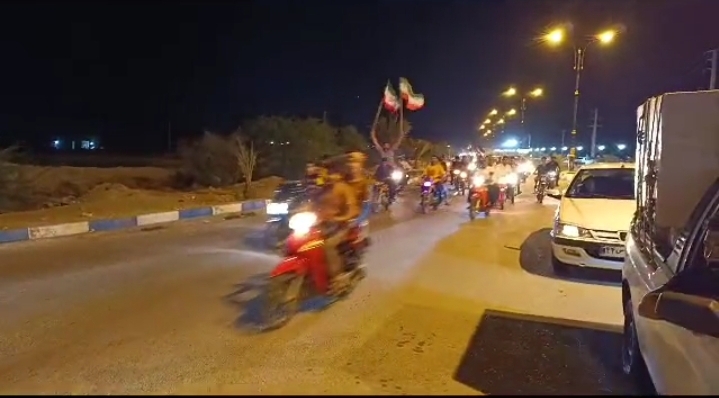 فیلم| رژه موتوری مردم دوراهک در حمایت از سپاه