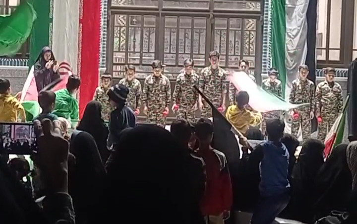 فیلم | تجمع مردم اردکان در حمایت از حمله موشکی سپاه پاسداران