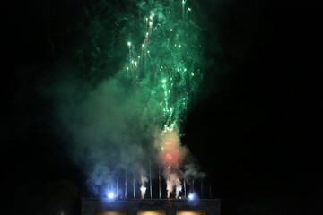 نورافشانی ۲۲نقطه از کلان‌شهر شیراز در شب ۲۲‌بهمن