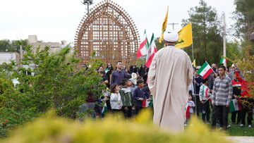 تصاویر/ تجمع مردم مهریز در حمایت از سپاه پاسداران در پاسخ به اسرائیل