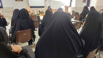 حکمت‌های نهج البلاغه راهنمای گذر از فتنه‌ها است