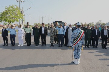 فیلم| رژه نیروهای مسلح در بوشهر به مناسبت روز ارتش