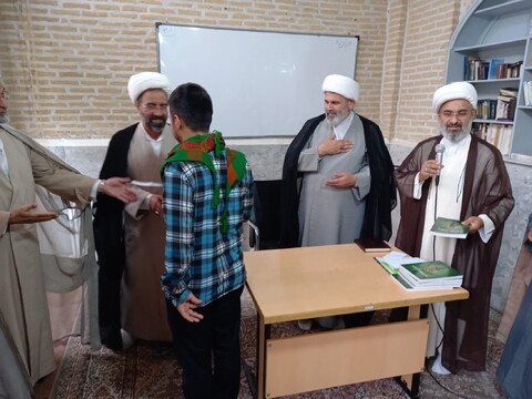 تجلیل حجت‌الاسلام والمسلمین رفیعی از طلاب مبلغ مدرسه علمیه امام خمینی (ره) یزد