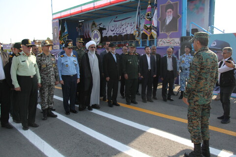 رژه نیروهای مسلح در بوشهر به مناسبت روز ارتش