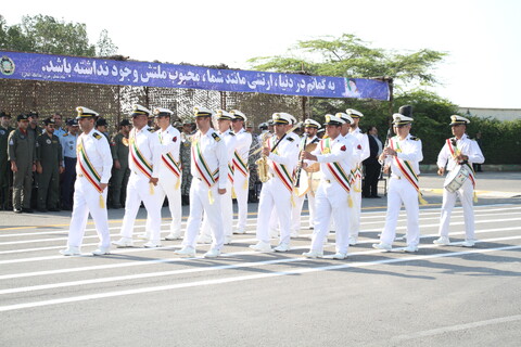 رژه نیروهای مسلح در بوشهر به مناسبت روز ارتش