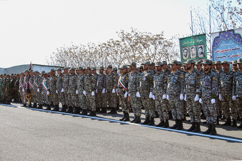 تصاویر/ مراسم رژه روز ارتش جمهوری اسلامی ایران در تبریز