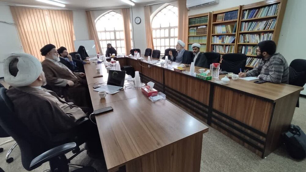 اولین نشست قرارگاه حوزوی عفاف و حجاب مرکز مدیریت حوزه های علمیه برگزار شد