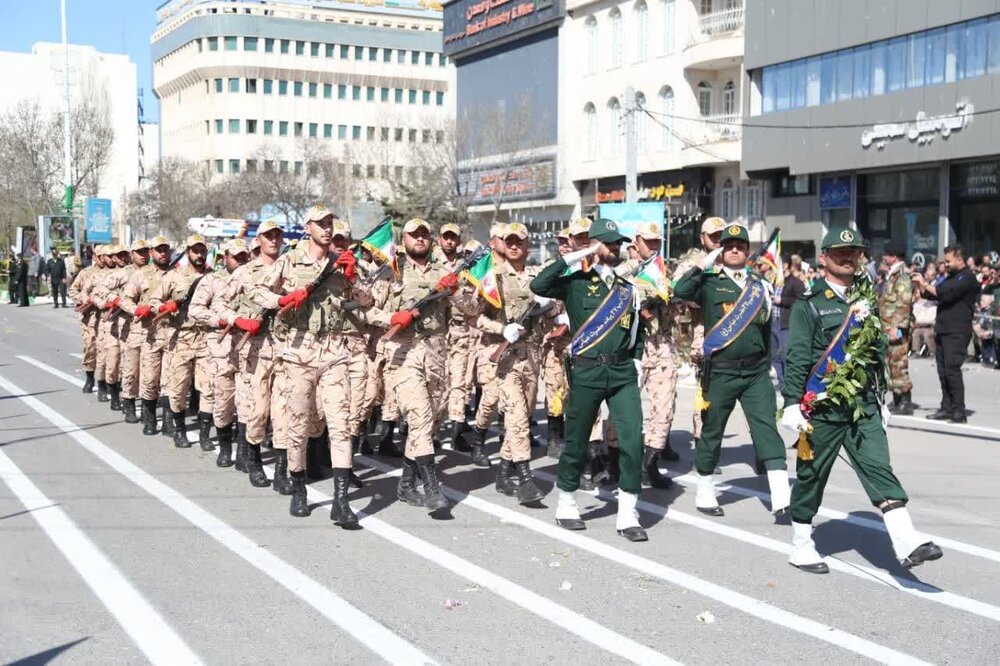 رژه نیروهای مسلح در اردبیل
