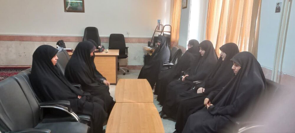 راه‌های جذب خواهران علاقمند به تحصیل در حوزه در مدرسه معصومیه خرم آباد بررسی شد
