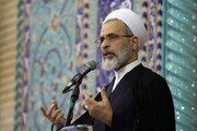 اسلامی جمہوریہ ایران اپنے مفادات کے تحفظ کے لیے طاقت کے استعمال سے دریغ نہیں کرے گا: امام جمعہ قم