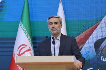 در دوران کرونا شاهد نقش‌آفرینی جهادی کادر درمان بودیم