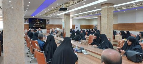 تصاویر/ نشست فعالین عرصه عفاف و حجاب با فرماندار ارومیه